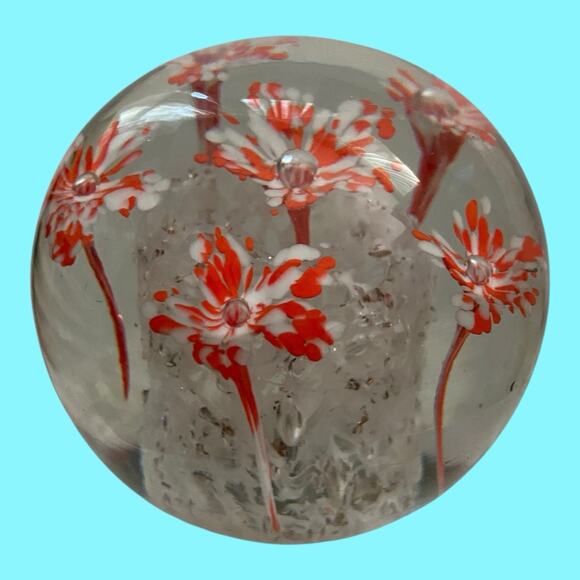 Vintage Round Handblown Art Glass Paperweight Six Stemmed Red & White Flowers - Picture 6 of 14